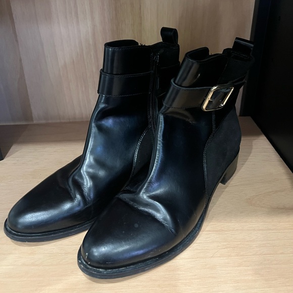 H&M Black Leather/Suede Ankle Boots Block Heel with Gold Accent Buckle - Picture 4 of 9